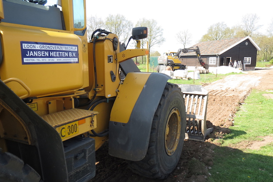 wiellader shovel jansen heeten grondverzet.JPG